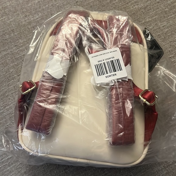 lululemon city essentials bag NWT LULULEMON CITY ESSENTIALS SMALL SHOULDER BAG RASPBERRY COULIS 3L